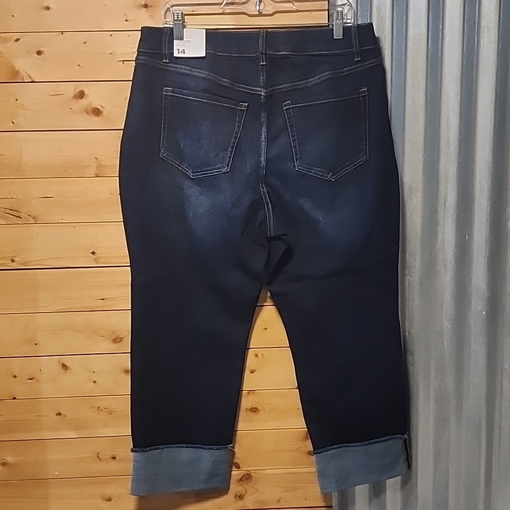 Lane Bryant Jeans Straight Leg Size 14 NWT dark wash